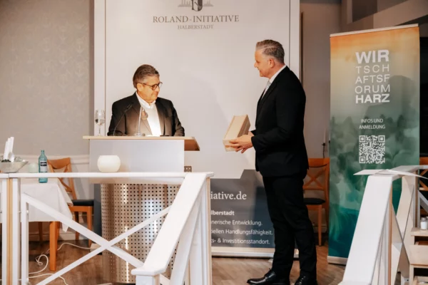 Roland Club 2024 mit Sigmar Gabriel: „Wirtschaftliche Entwicklung und Zukunftsfragen in Deutschland”