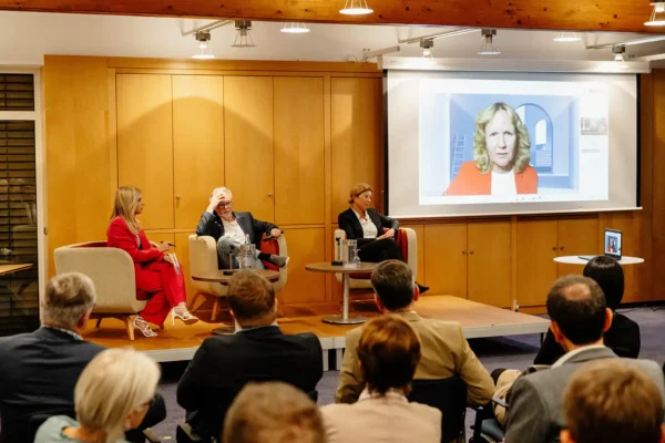 Klimapolitik im Fokus: Ein kontroverser Abend beim Roland Club 2025