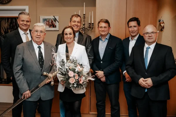 Ehre, Engagement und Weihnachtsstimmung: Die Roland-Schwertverleihung 2025